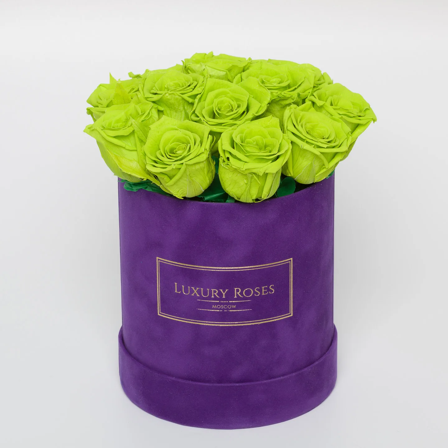 Букет 15 зеленых роз в бархатной коробке, Букеты в шляпной коробке - Luxury Roses, СПб