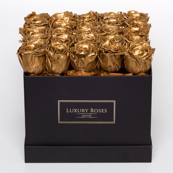 Букет 25 золотых роз в квадратной черной коробке