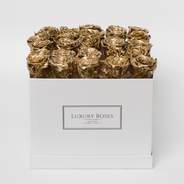 Букет 25 золотых роз в белой квадратной коробке