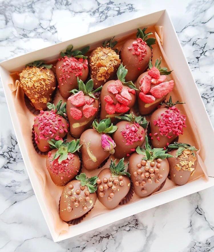 Набор клубники в шоколаде