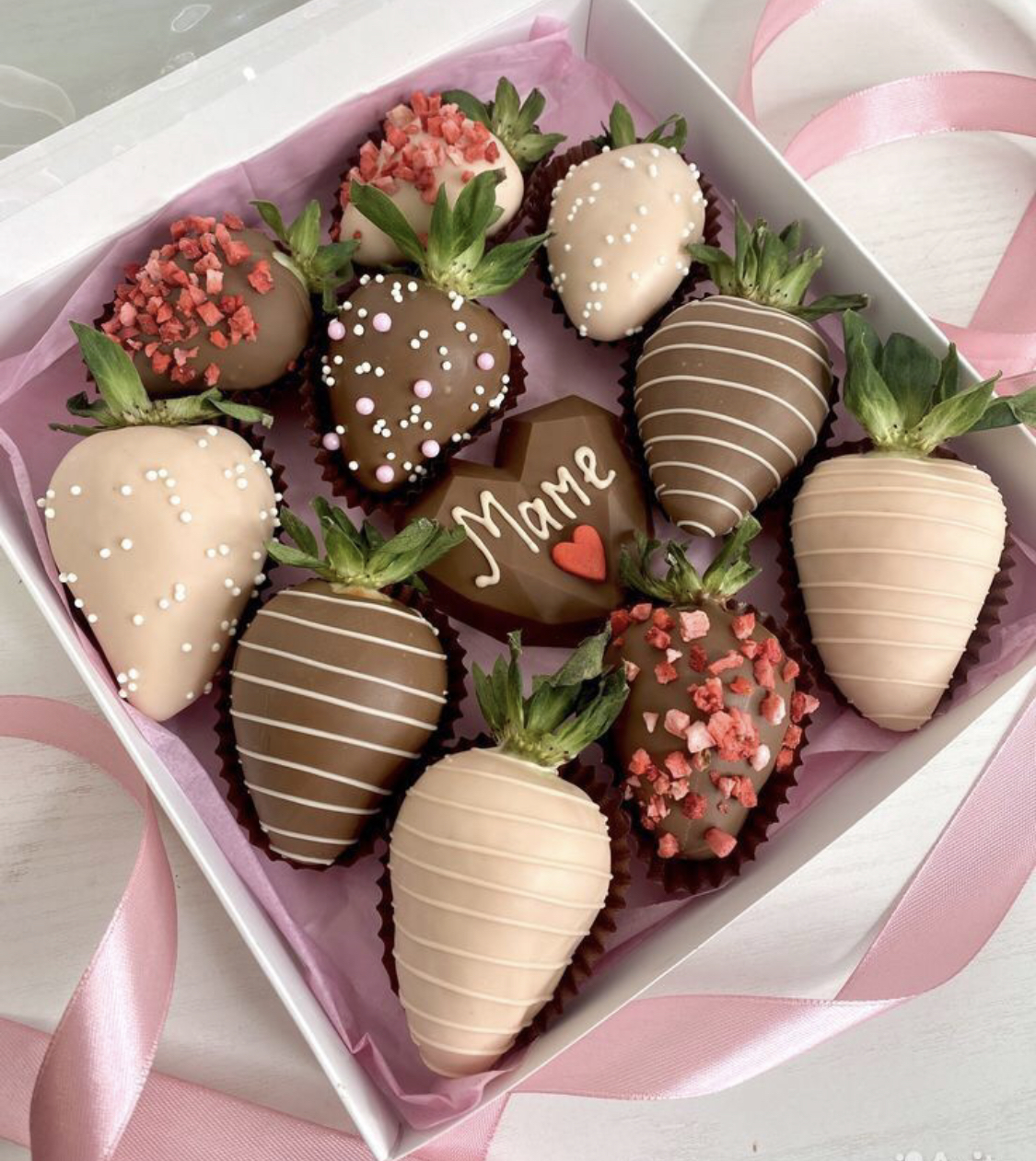 Набор клубники Маме