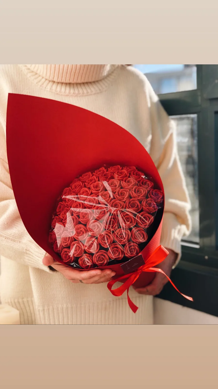 Букет 51 шоколадная роза, Шоколадные розы - Luxury Roses, СПб