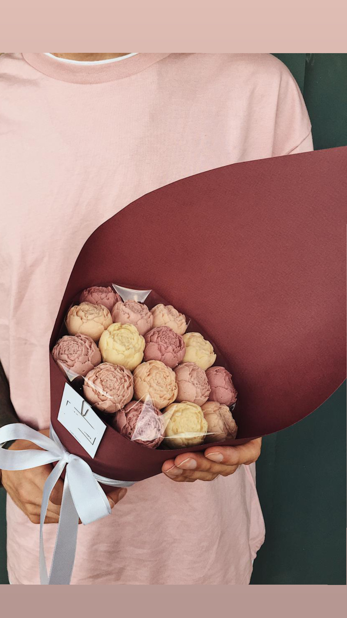 Букет 15 пионов