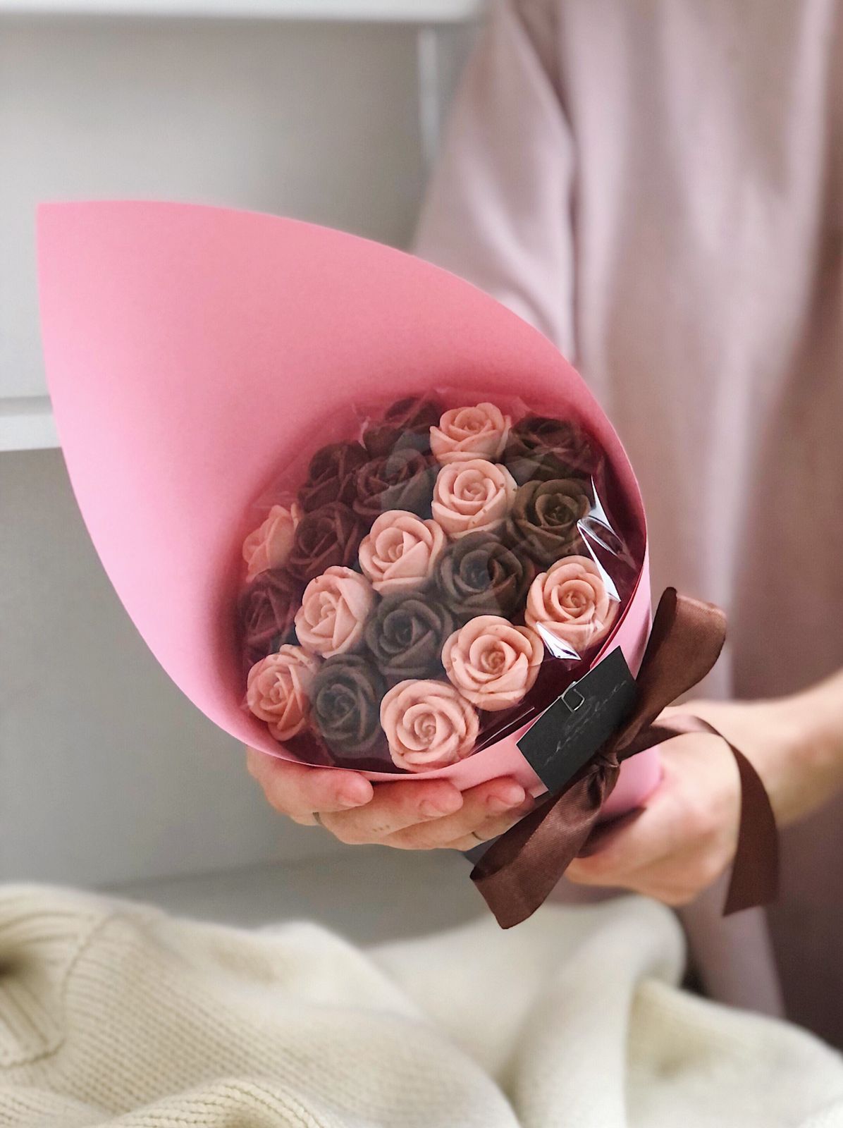 Букет ChocoPink из 19 шоколадных роз